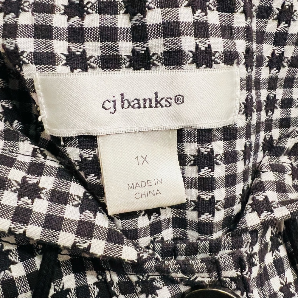 Womens CJ Banks 1X Sleeveless Top Hooded  Black White Plaid Button Up - Picture 4 of 4